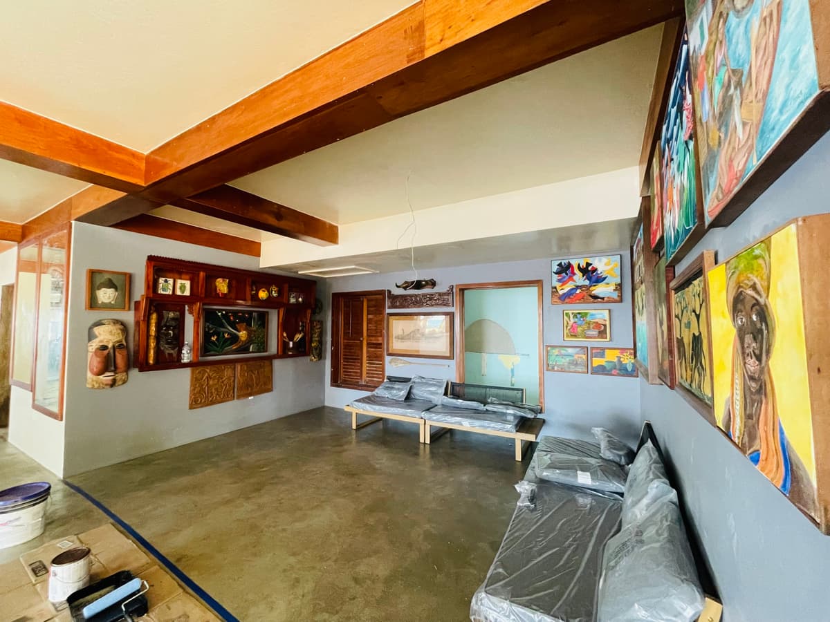 The Gallery in the Bar Lounge