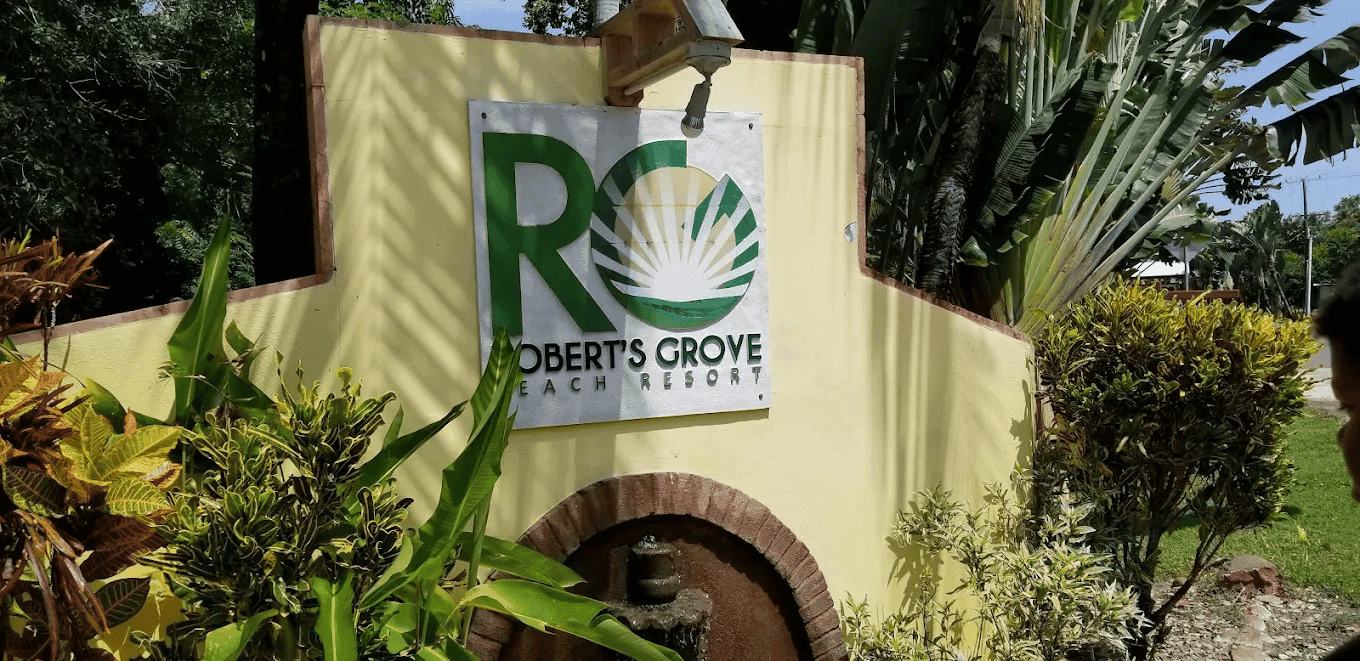 The old entrance sign of what used to be Robert's Grove Resort, now know as Blue Reef Beach Resort